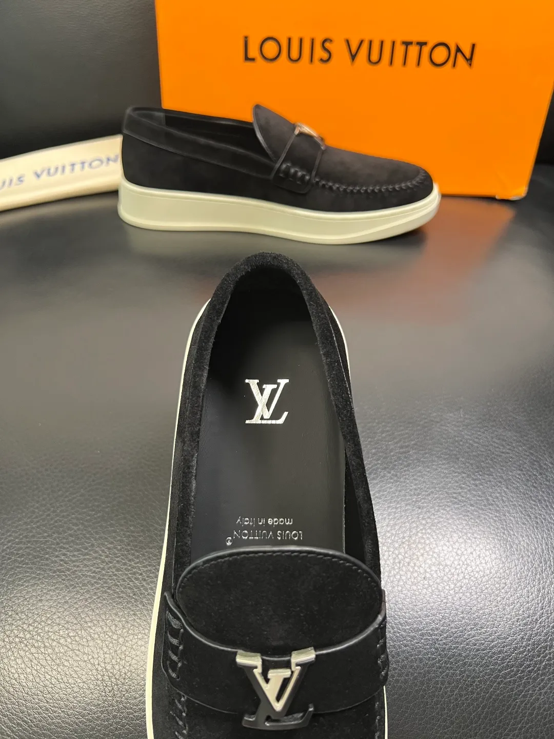 Men's shoes 💰740 Lv high quality top crafts Louis Vuitton, sports sneakers counter synchronization, uppers imported from Italy, high-quality splicing colorful complex crafts, imported mesh pads soft and comfortable, soles: original soles specially provided by the original factory, T men's shoes 💰U exclusive movable molded soles super comfortable, original factory single goods, code number 38-44 (customized 45)